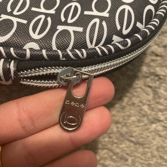 Bebe makeup case - Picture 4 of 9